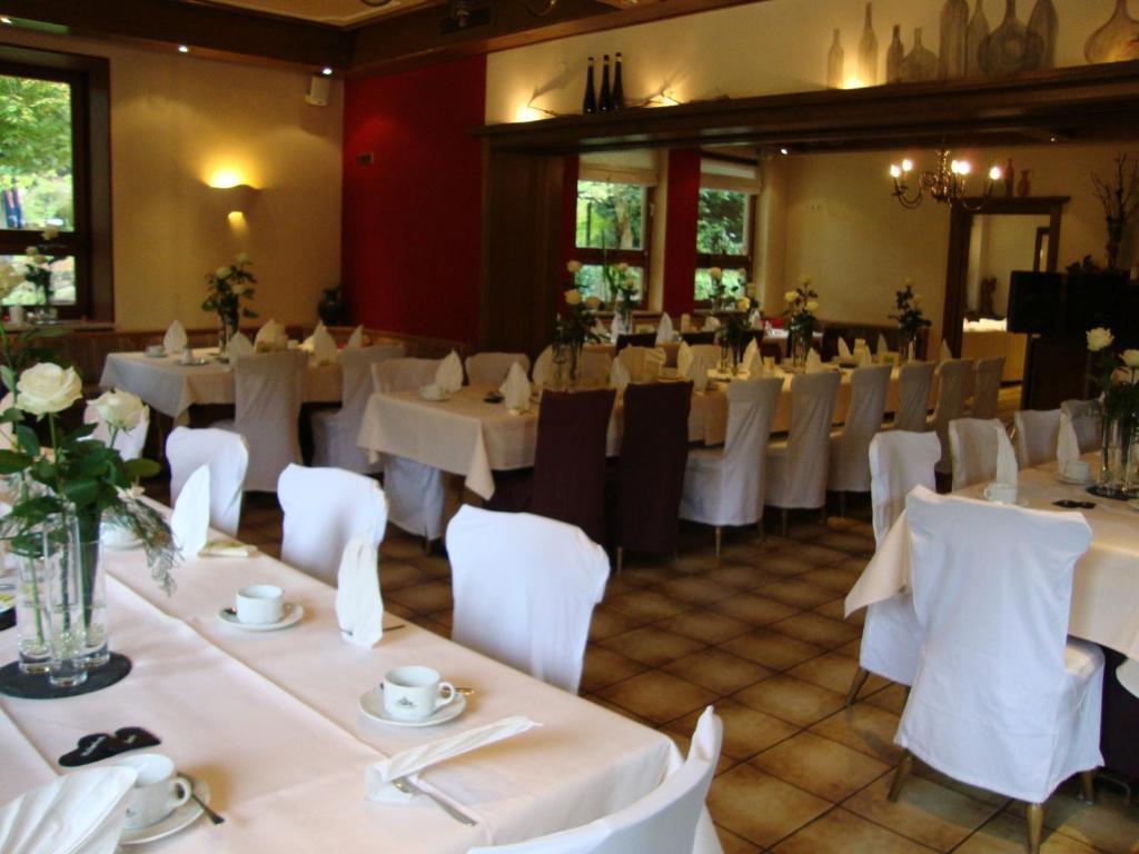 Hotel Restaurant Paradeismuehle Klingenberg am Main Exterior photo